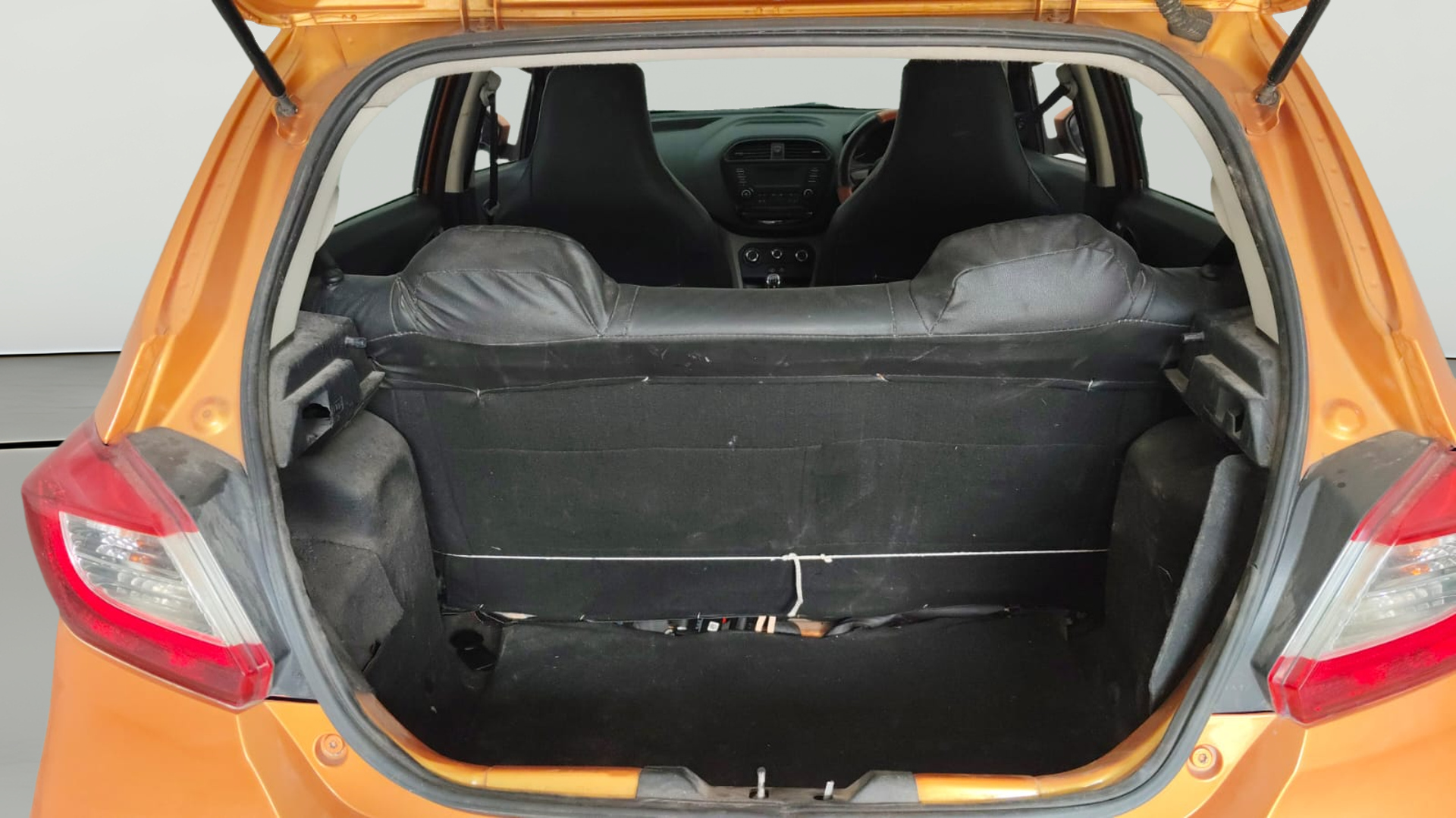 2018 Tata Tiago XT PETROL, Petrol, Manual, 54,381 km, Boot Open Zoomed View