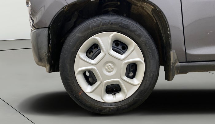 2021 Maruti S PRESSO VXI PLUS AMT, Petrol, Automatic, 20,778 km, Left Front Wheel