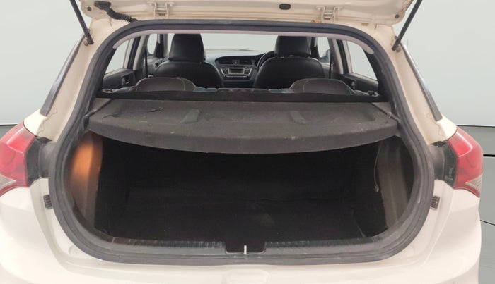 2015 Hyundai i20 Active 1.2 S, Petrol, Manual, 28,985 km, Boot Open Zoomed View