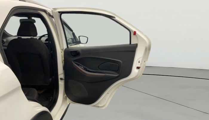 2021 Ford FREESTYLE TITANIUM 1.5 DIESEL, Diesel, Manual, 1,11,529 km, RHS Rear Door