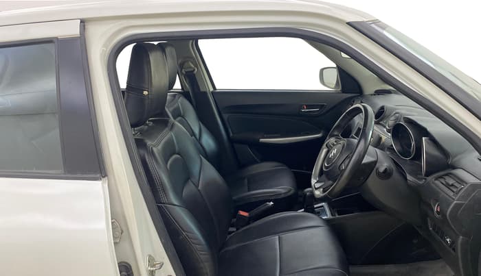2018 Maruti Swift ZXI AMT, CNG, Automatic, 1,17,441 km, Right Side Front Door Cabin