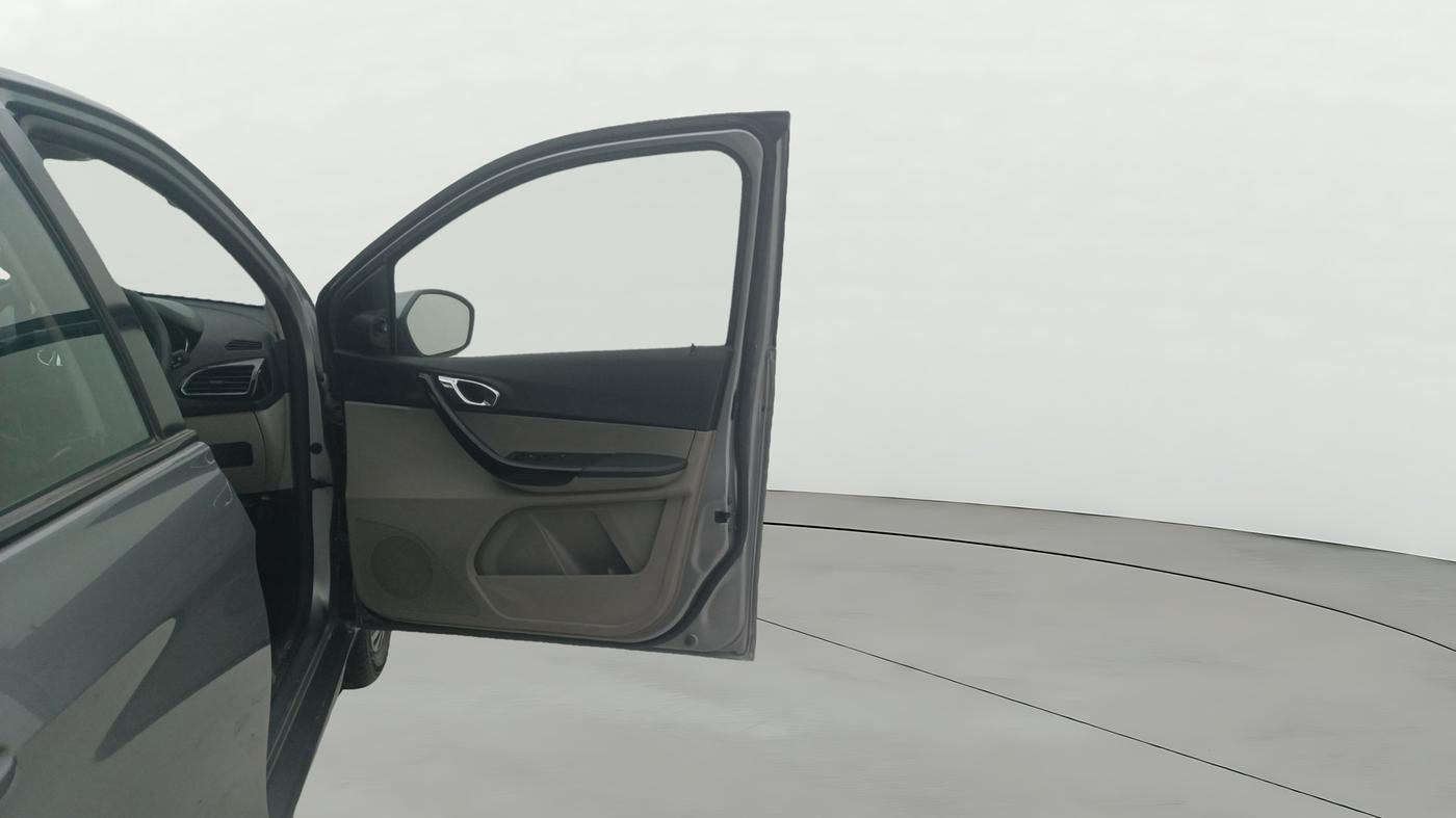 2018 Tata Tiago XZA PETROL, Petrol, Automatic, 45,507 km, RHS Front Door