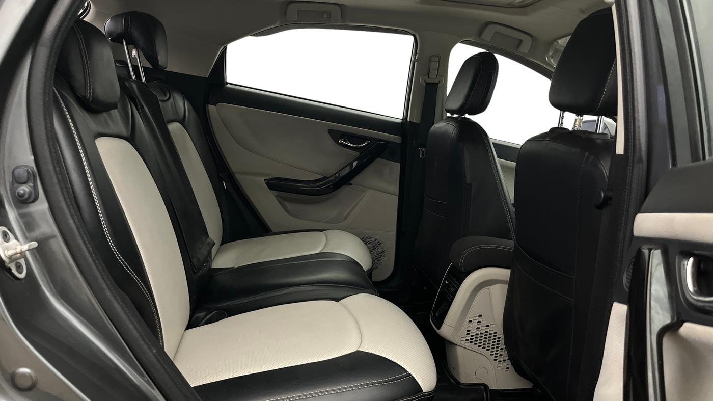 2022 Tata NEXON XZ PLUS (HS) PETROL, Petrol, Manual, 42,992 km, Right Side Rear Door Cabin