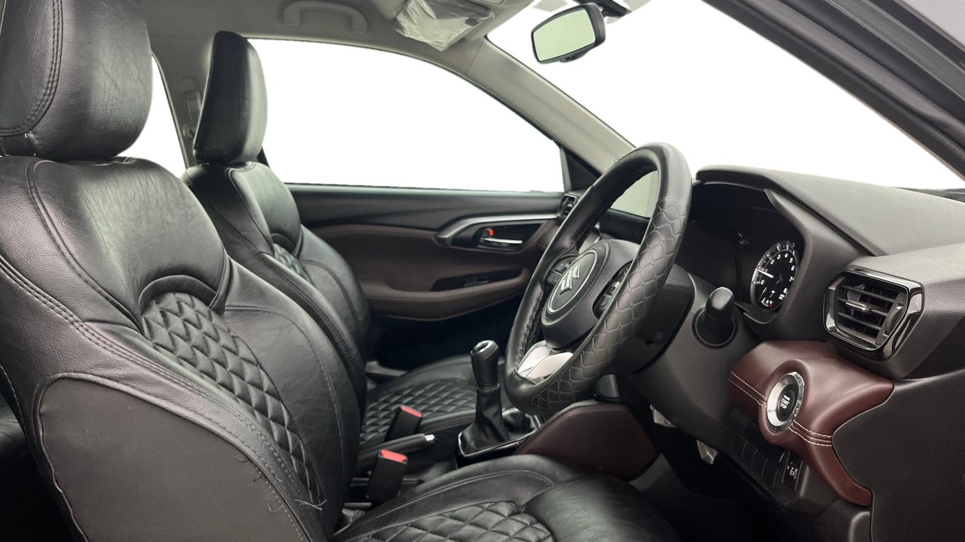 2023 Maruti Grand Vitara ZETA SMART HYBRID, Petrol, Manual, 38,096 km, Right Side Front Door Cabin