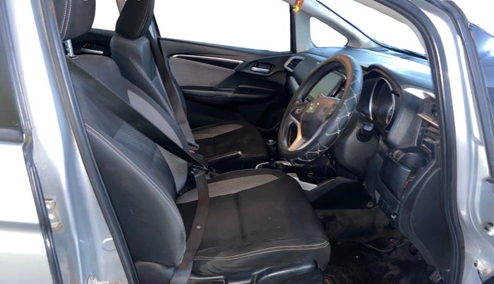 2017 Honda WR-V 1.5L I-DTEC VX MT, Diesel, Manual, 1,06,869 km, Right Side Front Door Cabin