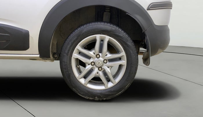 2023 Renault TRIBER RXZ, Petrol, Manual, 22,216 km, Left Rear Wheel