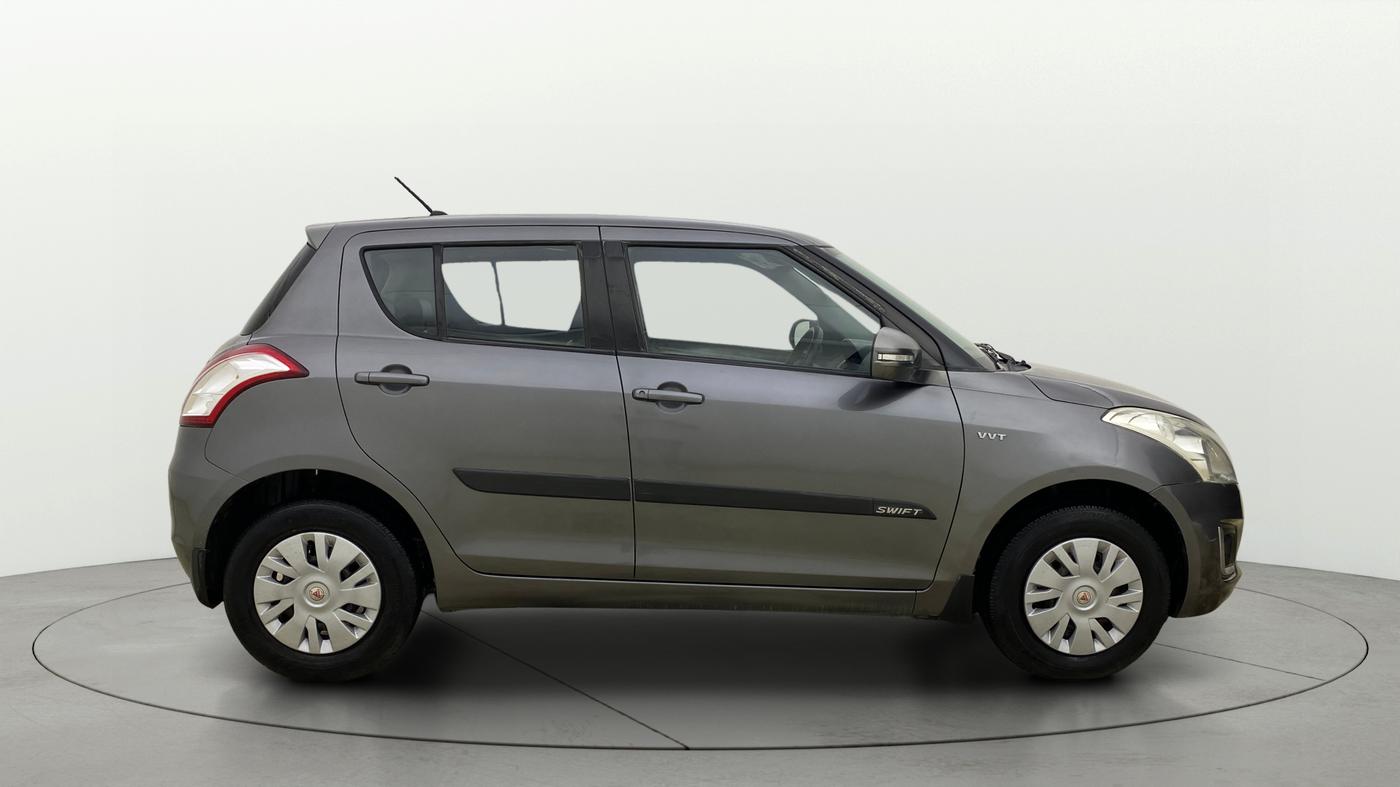 2017 Maruti Swift VXI, Petrol, Manual, 45,756 km, Right Side View