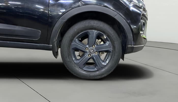 2022 Tata NEXON XZ PLUS (O) DIESEL DARK EDITION, Diesel, Manual, 61,670 km, Right Front Wheel