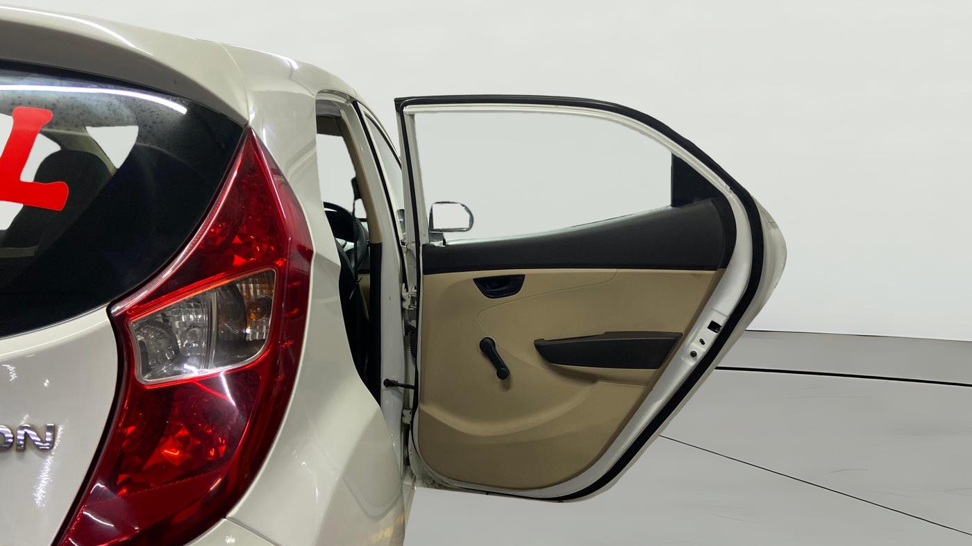 2015 Hyundai Eon ERA +, Petrol, Manual, 35,859 km, RHS Rear Door