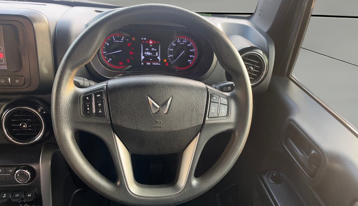 2023 Mahindra Thar LX D 4WD MT CONVERTIBLE, Diesel, Manual, 73,108 km, Steering Wheel Close Up