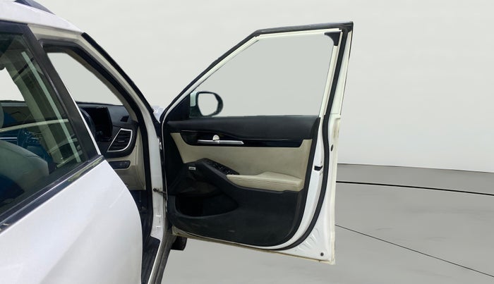 2020 KIA SELTOS HTX PLUS 1.5 DIESEL, Diesel, Manual, 54,414 km, RHS Front Door