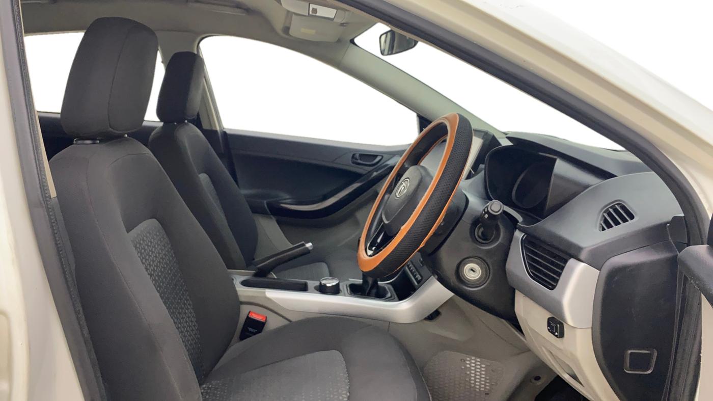 2019 Tata NEXON XM PETROL, CNG, Manual, 97,213 km, Right Side Front Door Cabin