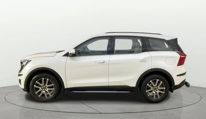 2024 Mahindra XUV700 AX 7 LUXURY P AT 7 STR, Petrol, Automatic, 24,946 km, Left Side