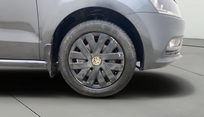 2015 Volkswagen Polo COMFORTLINE 1.2L, Petrol, Manual, 73,819 km, Right Front Wheel