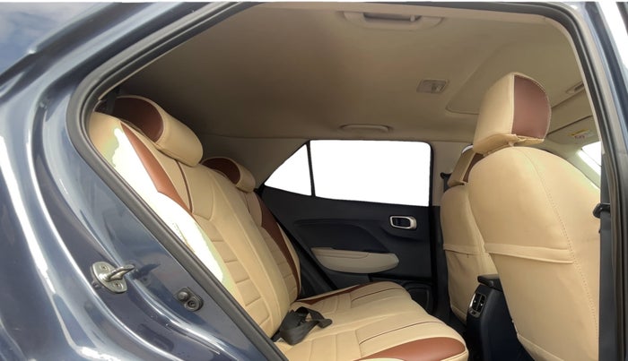 2019 Hyundai VENUE SX 1.0 TURBO DUAL TONE, Petrol, Manual, 99,565 km, Right Side Rear Door Cabin