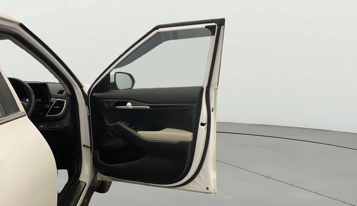 2022 KIA SELTOS HTK PLUS 1.5 IMT, Petrol, Manual, 29,009 km, RHS Front Door