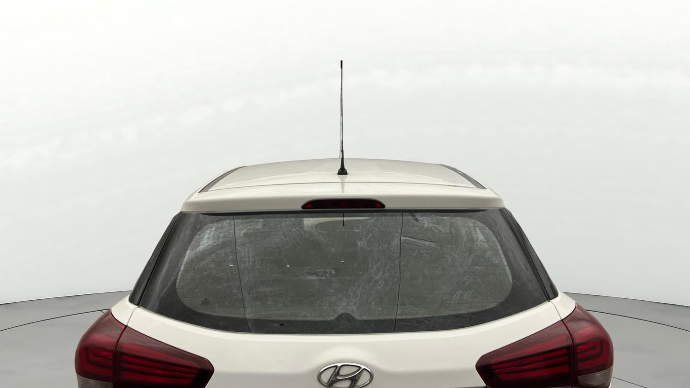 2018 Hyundai Elite i20 SPORTZ 1.2, Petrol, Manual, 37,174 km, Rear Windshield