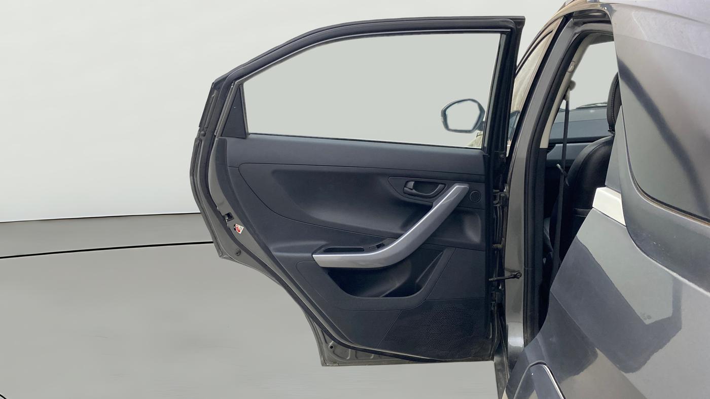 2021 Tata NEXON XMA SUNROOF PETROL, Petrol, Automatic, 59,356 km, LHS Rear Door