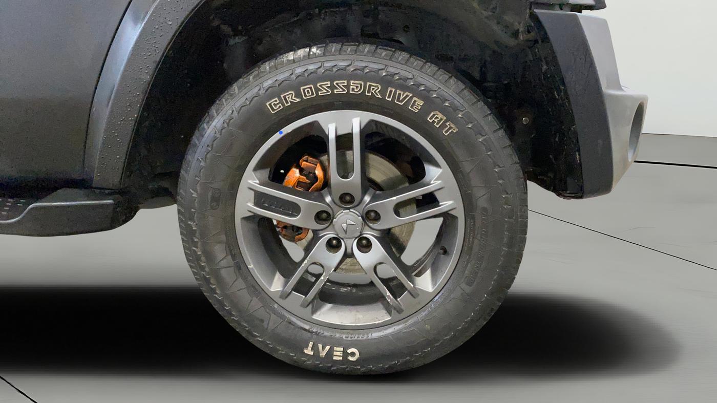 2023 Mahindra Thar LX HT PETROL 4WD MT, Petrol, Manual, 60,308 km, Right Front Wheel