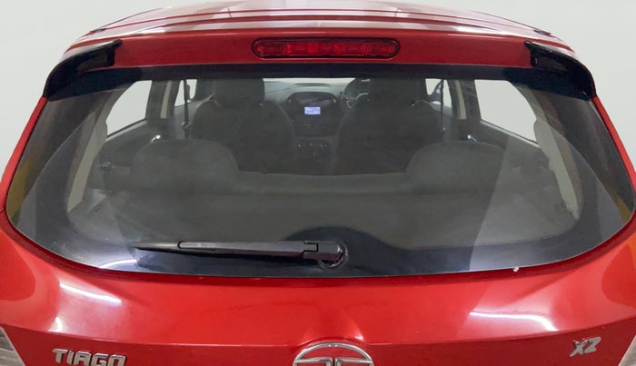2017 Tata Tiago XZ PETROL, Petrol, Manual, 63,440 km, Rear Windshield