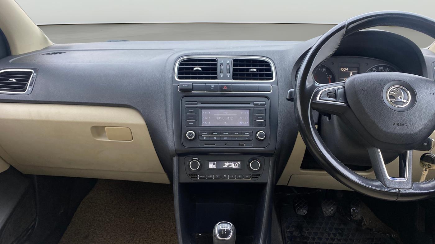 2017 Skoda Rapid AMBITION 1.6 MPI MT, Petrol, Manual, 59,307 km, Air Conditioner