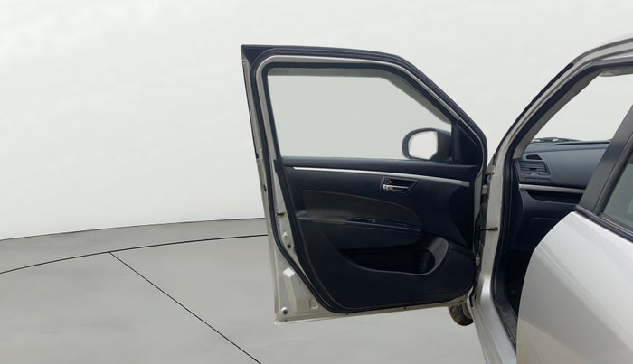 2015 Maruti Swift VXI, Petrol, Manual, 59,578 km, LHS Front Door