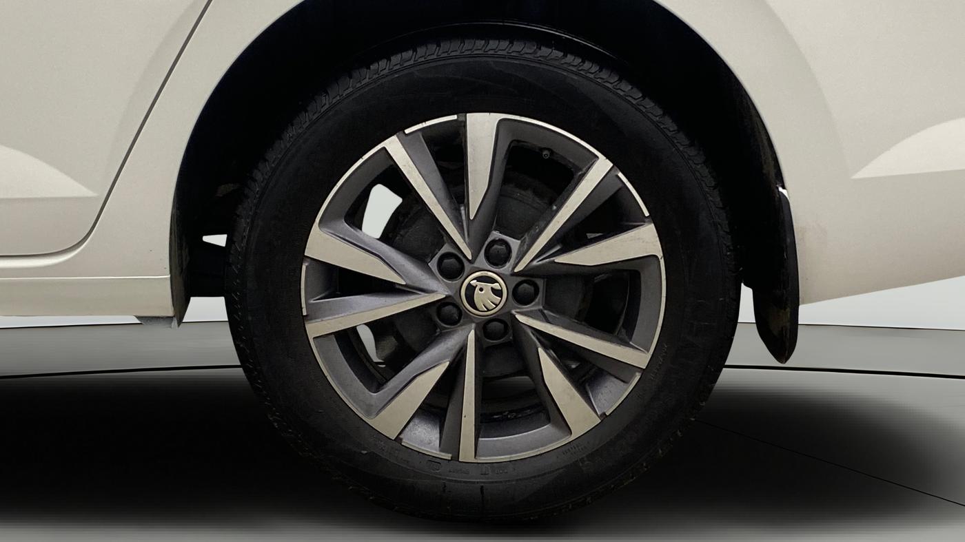 2022 Skoda SLAVIA STYLE 1.0L TSI AT, Petrol, Automatic, 34,915 km, Left Rear Wheel