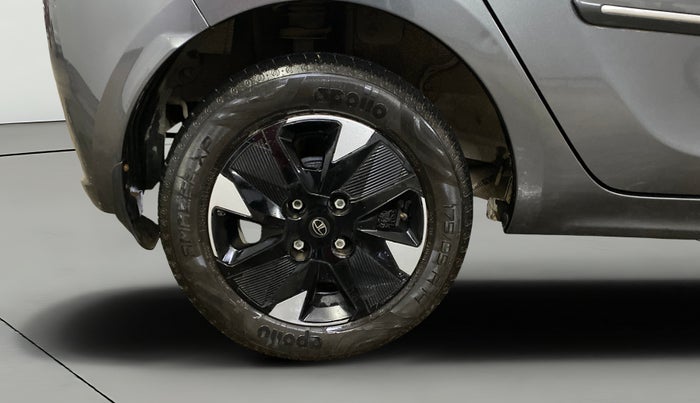 2025 Tata Tiago XT PETROL, Petrol, Manual, 10,995 km, Right Rear Wheel