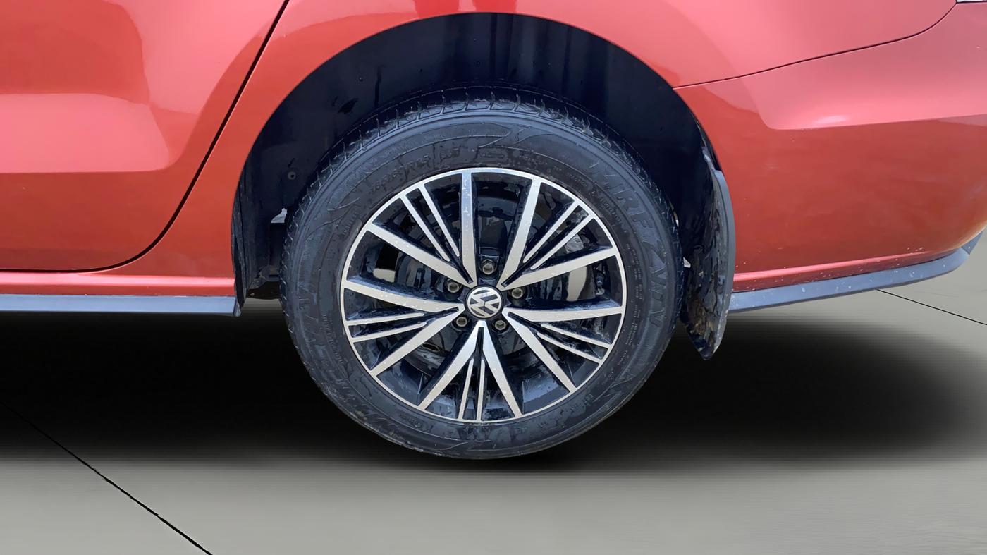2021 Volkswagen Vento HIGHLINE 1.0L TSI AT, Petrol, Automatic, 69,564 km, Left Rear Wheel