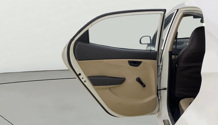 2015 Hyundai Eon ERA +, Petrol, Manual, 1,18,616 km, LHS Rear Door