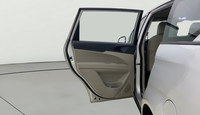 2019 Mahindra MARAZZO M4 8 STR, Diesel, Manual, 1,10,656 km, LHS Rear Door