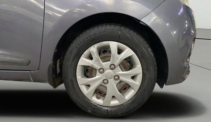 2015 Hyundai Grand i10 SPORTZ 1.2 KAPPA VTVT, Petrol, Manual, 67,072 km, Right Front Wheel