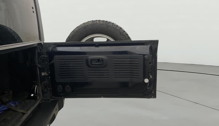 2024 Mahindra Thar LX P 2WD AT HT, Petrol, Automatic, 36,926 km, Boot Door Open