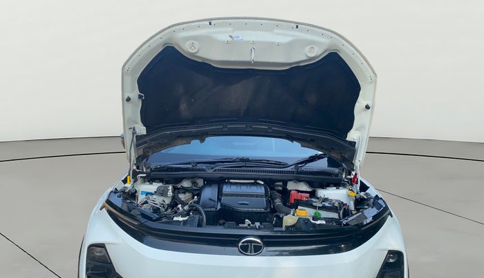 2024 Tata NEXON Pure 1.5 Revotorq 6AMT, Diesel, Automatic, 57,136 km, Open Bonet