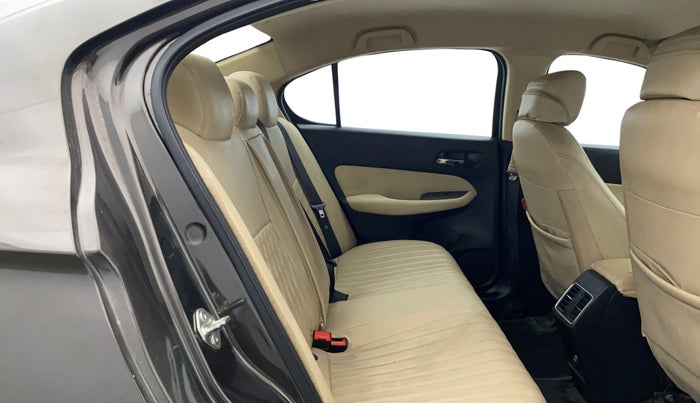 2022 Honda City 1.5L I-VTEC V MT 5TH GEN, Petrol, Manual, 34,201 km, Right Side Rear Door Cabin