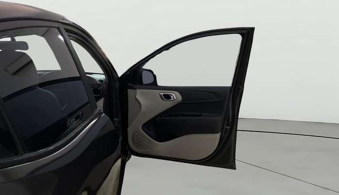 2023 Hyundai AURA SX 1.2, Petrol, Manual, 92,236 km, RHS Front Door