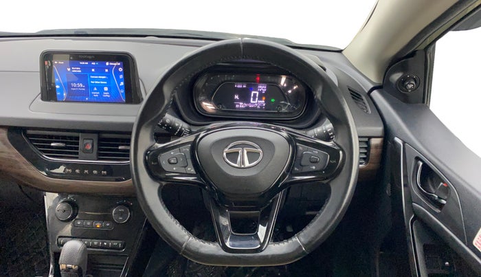 2022 Tata NEXON XZA PLUS (PREMIUM) KAZIRANGA DIESEL, Diesel, Automatic, 33,130 km, Steering Wheel Close Up