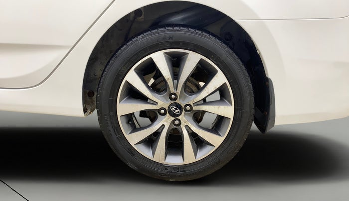 2015 Hyundai Verna FLUIDIC 1.6 CRDI S(O) 4S, Diesel, Manual, 99,607 km, Left Rear Wheel