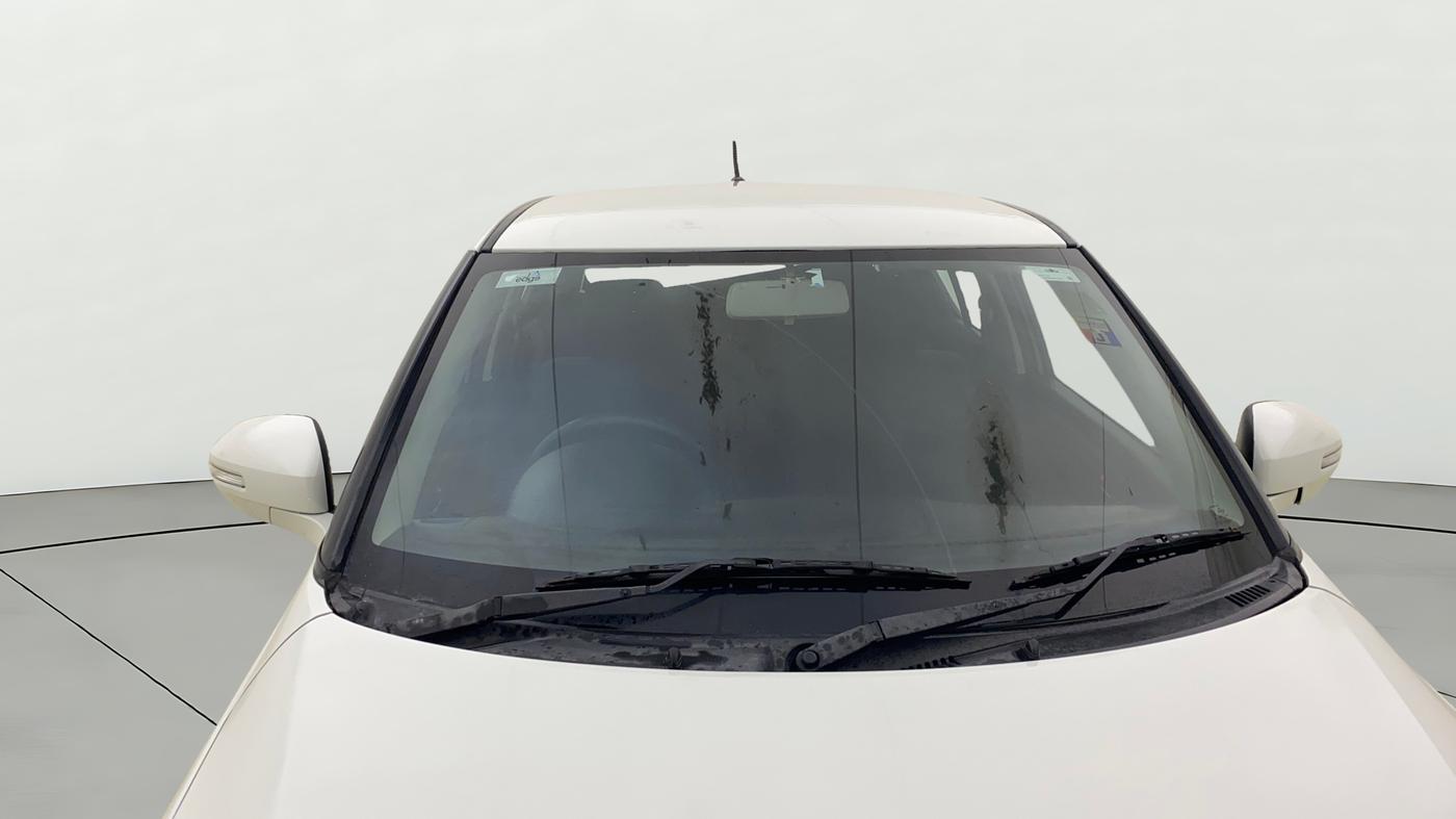 2015 Maruti Swift VXI, Petrol, Manual, 58,070 km, Front Windshield