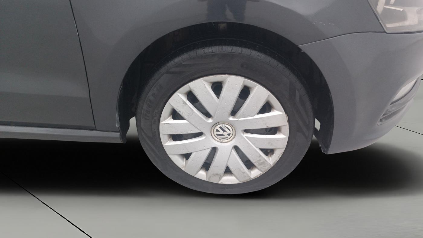 2015 Volkswagen Polo COMFORTLINE 1.2 Diesel, Diesel, Manual, 77,067 km, Right Front Wheel