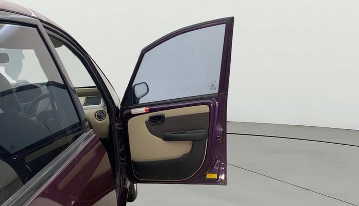 2016 Tata Nano TWIST XTA, Petrol, Automatic, 35,533 km, RHS Front Door