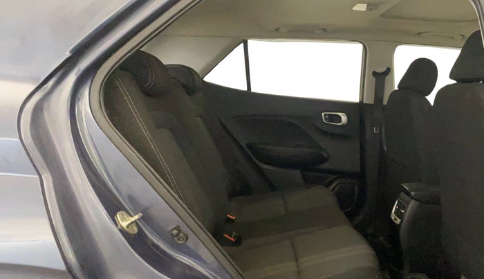 2019 Hyundai VENUE SX PLUS 1.0 TURBO DCT, Petrol, Automatic, 40,017 km, Right Side Rear Door Cabin