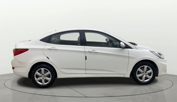 2014 Hyundai Verna FLUIDIC 1.6 VTVT EX, Petrol, Manual, 1,14,418 km, Right Side View