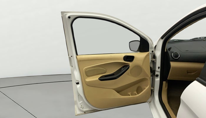 2016 Ford Figo Aspire TITANIUM 1.2 PETROL, Petrol, Manual, 62,201 km, LHS Front Door