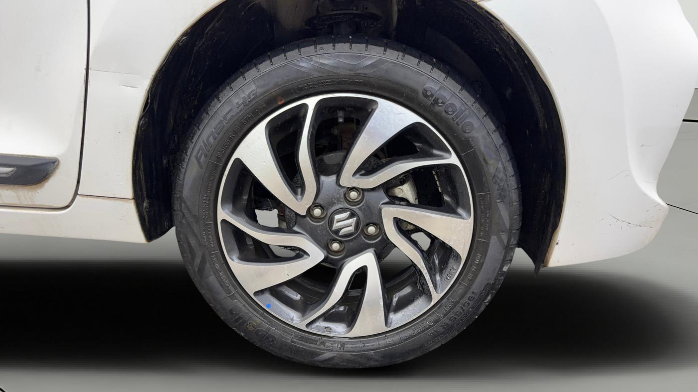 2021 Maruti Baleno ALPHA PETROL 1.2, Petrol, Manual, 9,996 km, Right Front Wheel