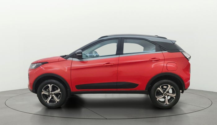 2022 Tata NEXON XZA PLUS SUNROOF DUAL TONE PETROL, Petrol, Automatic, 43,080 km, Left Side