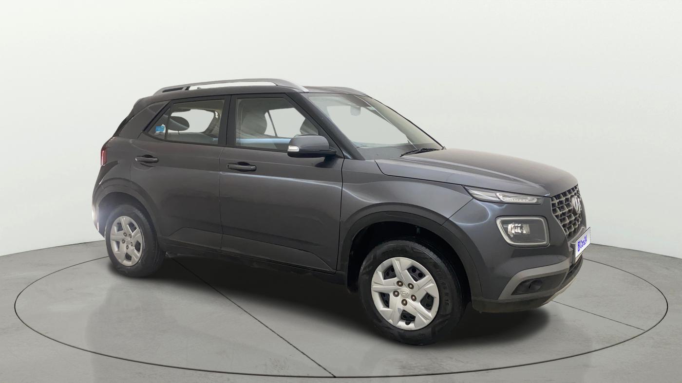 2022 Hyundai VENUE S+ 1.2, Petrol, Manual, 32,071 km, Right Front Diagonal