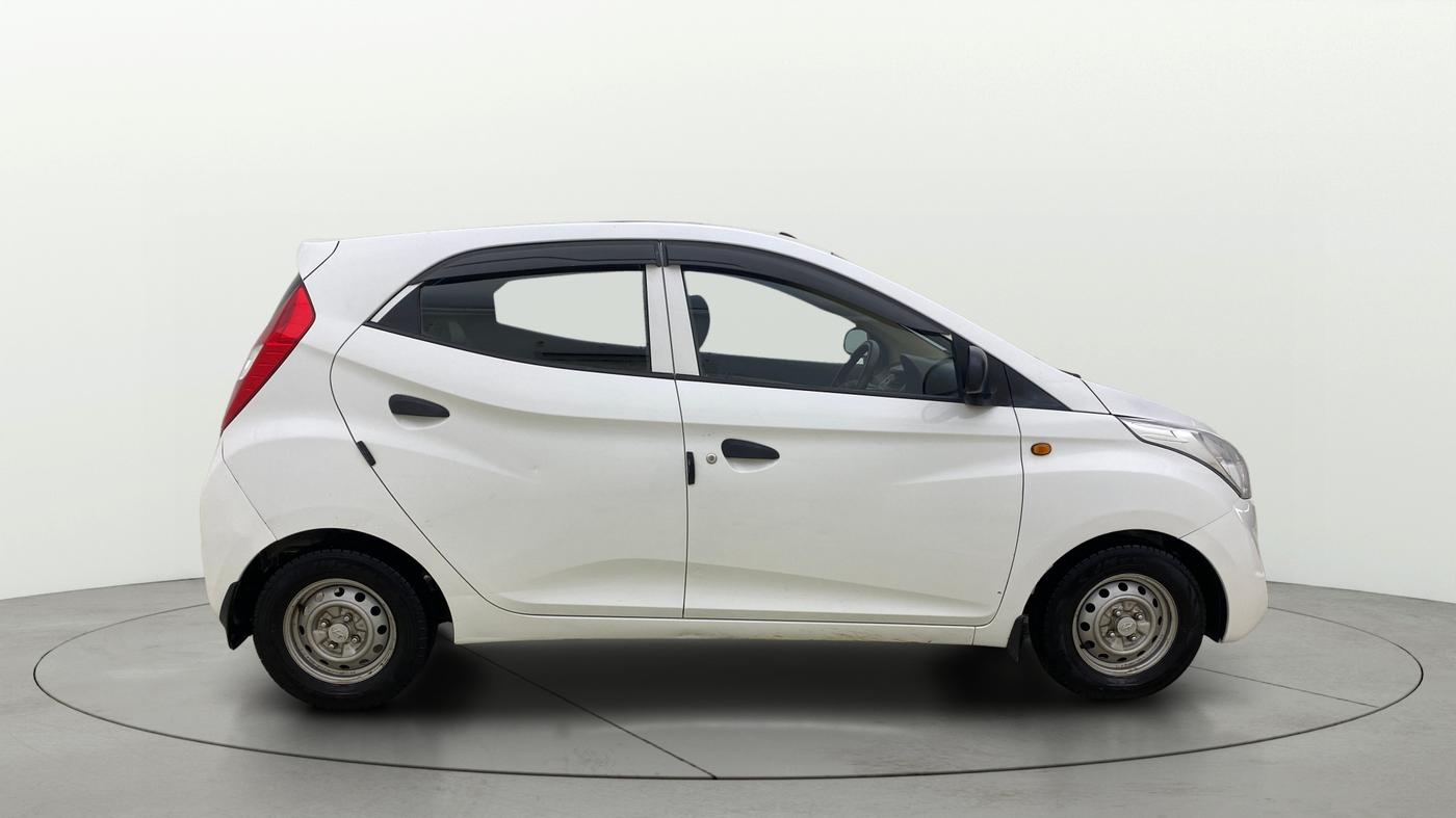 2015 Hyundai Eon ERA +, Petrol, Manual, 38,942 km, Right Side View