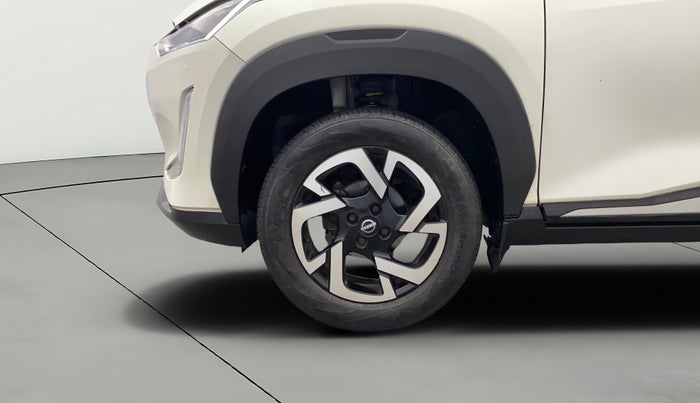 2021 Nissan MAGNITE XV PREMIUM DUAL TONE, Petrol, Manual, 25,867 km, Left Front Wheel