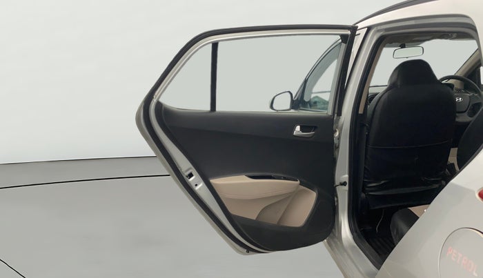 2015 Hyundai Grand i10 SPORTZ 1.2 KAPPA VTVT, Petrol, Manual, 5,592 km, LHS Rear Door